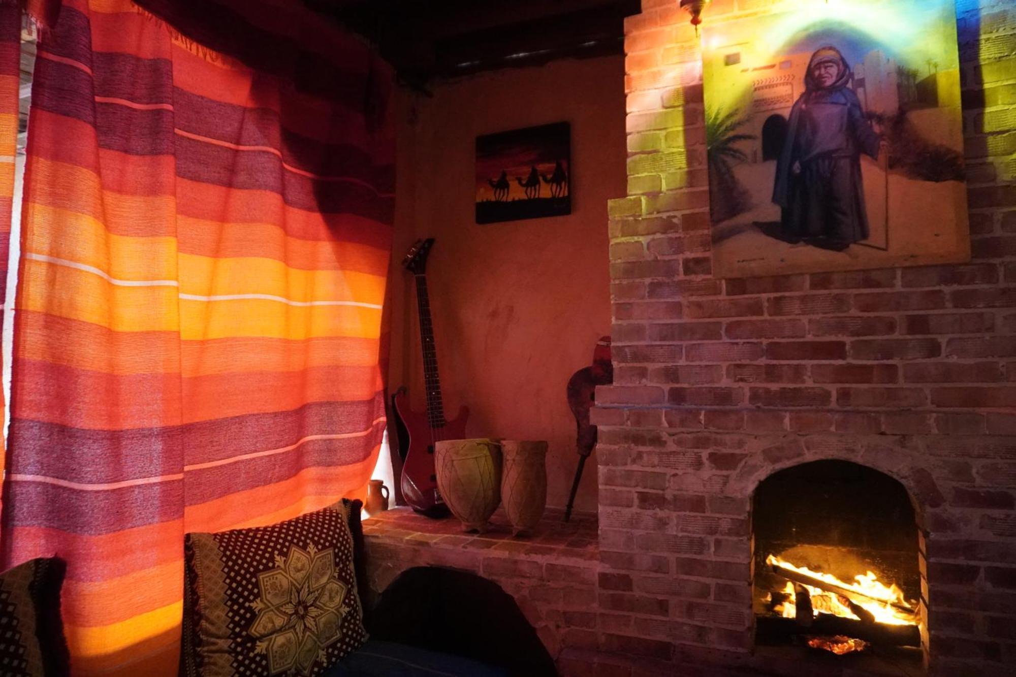 Отель La Kasbah Elkhorbat Muxu Berbere Asrir  Экстерьер фото