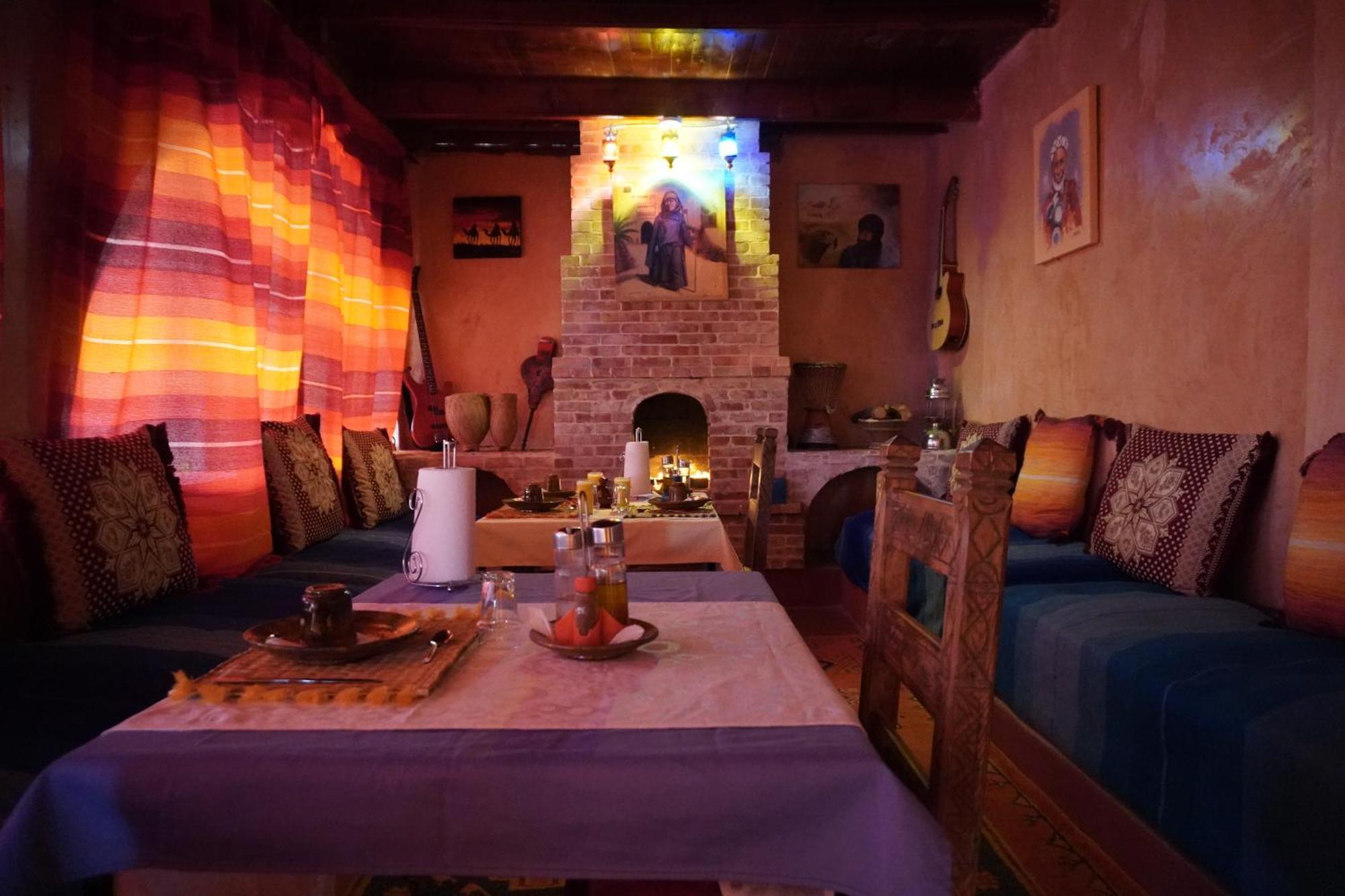 Отель La Kasbah Elkhorbat Muxu Berbere Asrir  Экстерьер фото