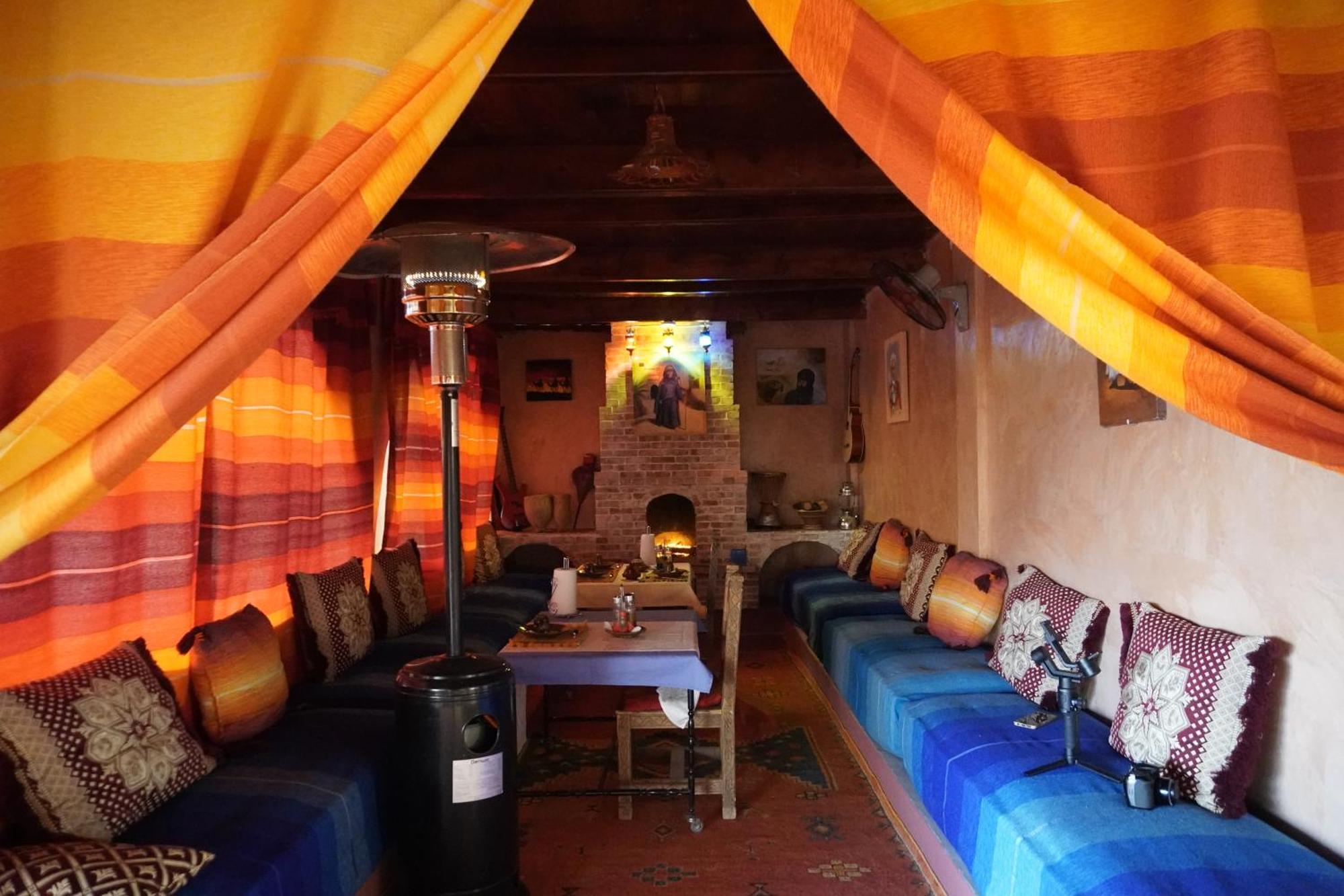 Отель La Kasbah Elkhorbat Muxu Berbere Asrir  Экстерьер фото