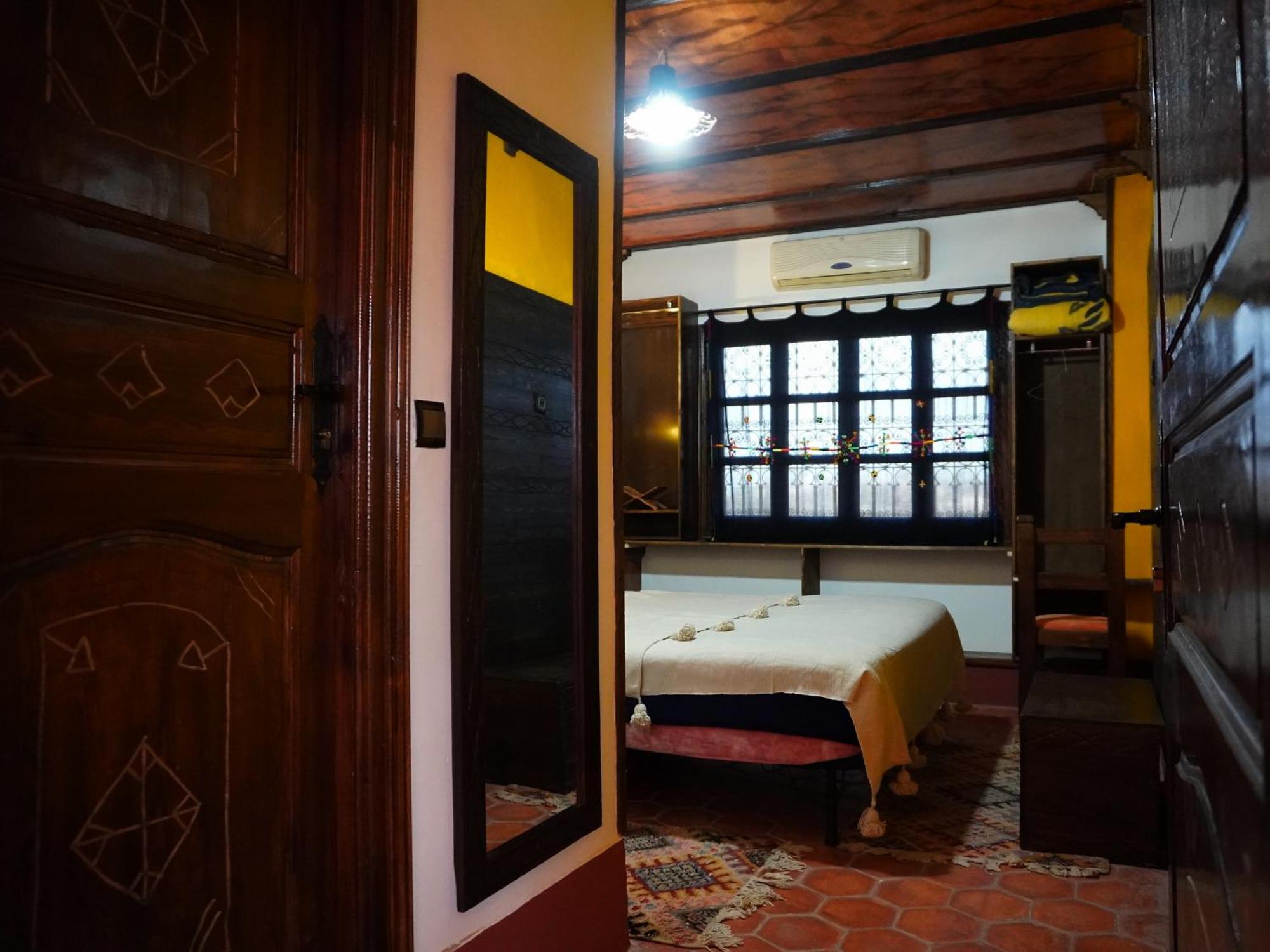 Отель La Kasbah Elkhorbat Muxu Berbere Asrir  Экстерьер фото