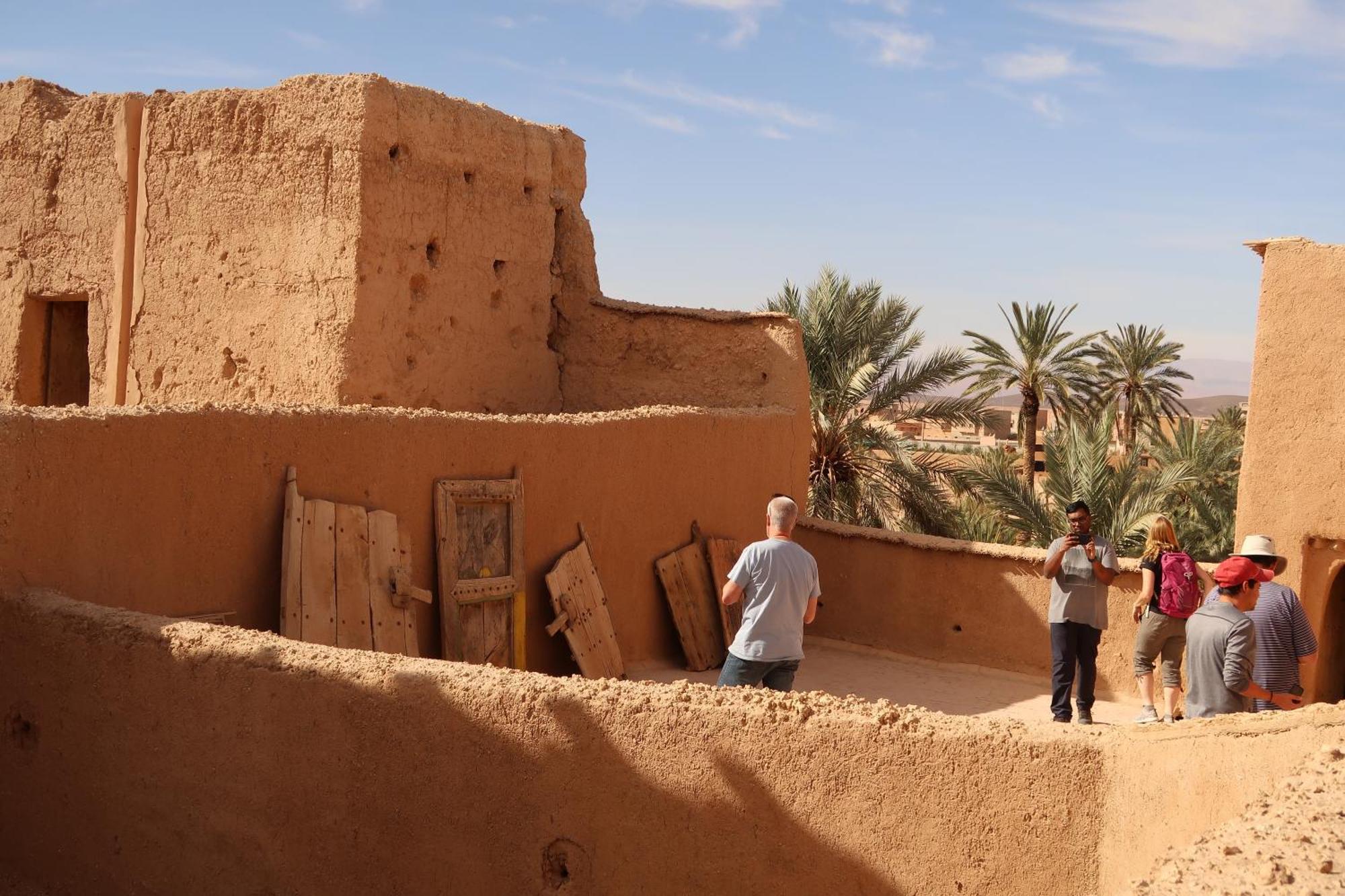 Отель La Kasbah Elkhorbat Muxu Berbere Asrir  Экстерьер фото